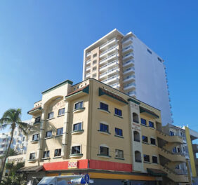 La Costa Suites